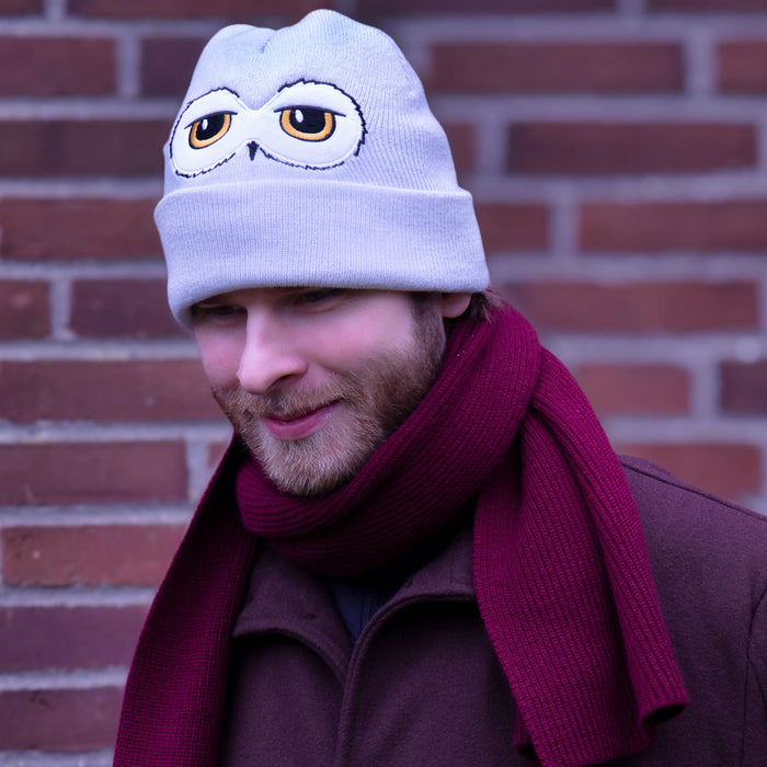 Bonnet Harry Potter avec le regard d'Hedwige