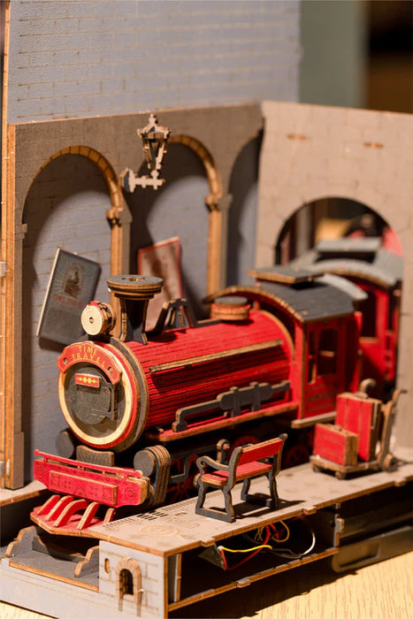 Book Nook Wood Kit – Time Travel 