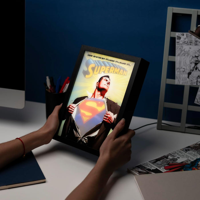 23334_superman-immagine-LED-con-cornice-action.jpg