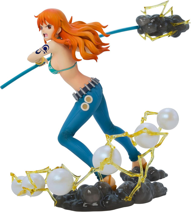 Figura collezionabile One Piece Nami 1:10 vista angolare