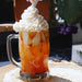 Butterscotch Brew servi en tant que thé chaud