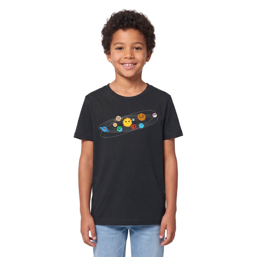 Sonnensystem - Kindershirt Model Junge 1