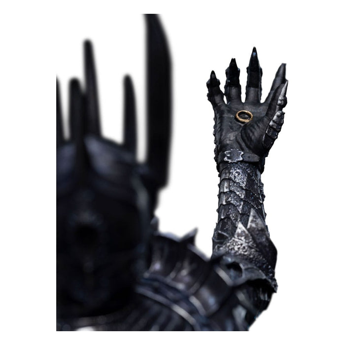 Herr der Ringe Statue: Sauron beim Schmieden des Rings